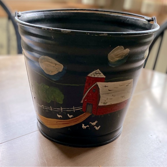 Folk Art Barnyard Scene on a Metal Pail - Picture 2 of 7